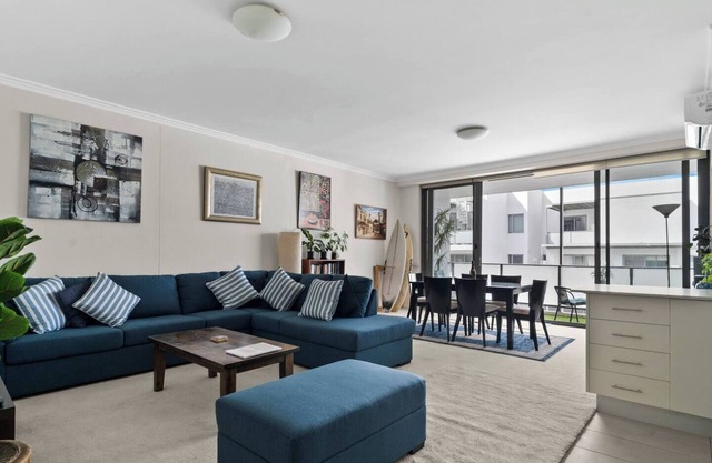 Vibrant City Gem Stylish Retreat for Work and Play