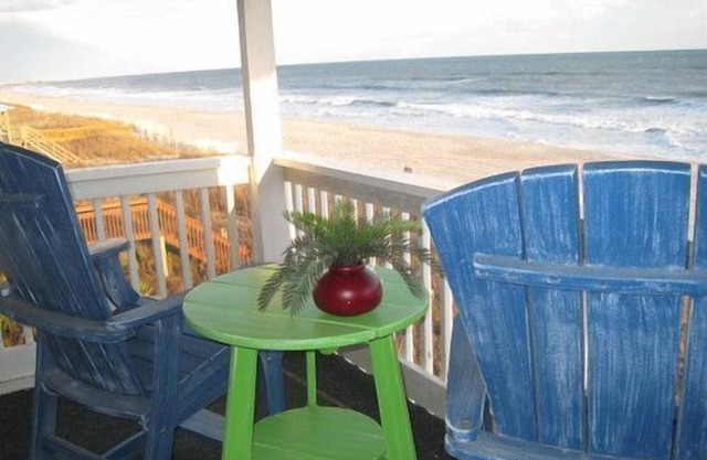 Great Oceanfront Condo près de tout!