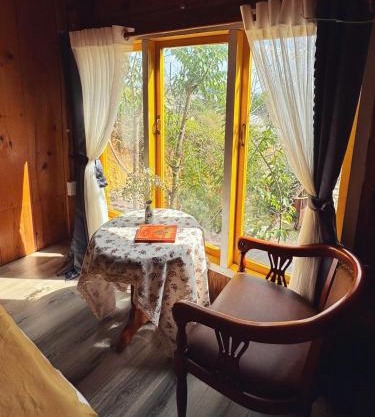 Nhà Dưới Đồi Homestay