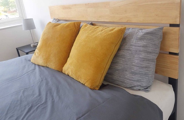 Nice 3 Bedroom\ 2 Bathroom House - Wimbledon - 22 mins to Central London