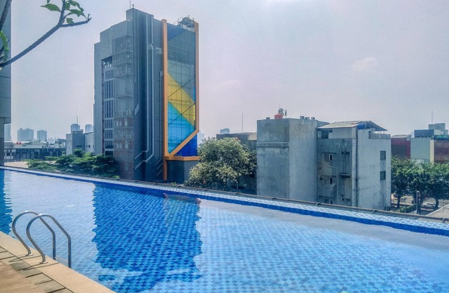 Nice And Comfort 2Br Apartment At The Kencana Residence