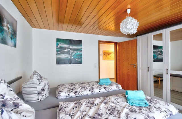 Bel appartement pour 4 personnes avec WIFI, TV, balcon et animaux admis
