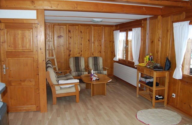 Nice apartment for 7 guests with WIFI, TV, balcony and pets allowed