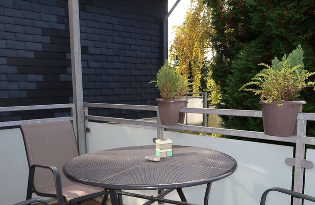 Confortable appartement dans une maison de vacances avec WIFI, TV, balcon, animaux admis et parking