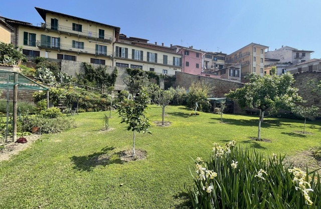 Bel appartement pour 2 personnes avec climatisation, WIFI, TV, patio, animaux admis et parking