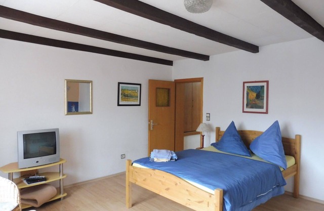 bel appartement, premier OG, rénové, nouvelle salle de bains, plage à environ 1 km