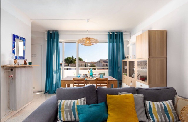 Joli appartement pour 2 personnes avec WIFI, climatisation, TV et terrasse
