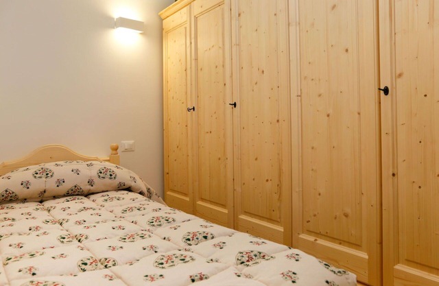 Confortable appartement pour 3 personnes avec WIFI, TV, patio, animaux admis et parking