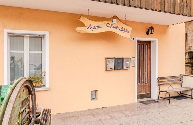 Agréable appartement pour 3 personnes avec WIFI, TV, patio, animaux admis et parking
