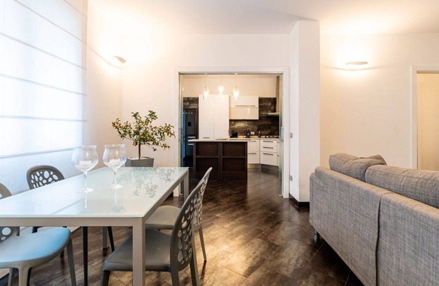Bel appartement pour 4 personnes avec WIFI, TV, terrasse et parking