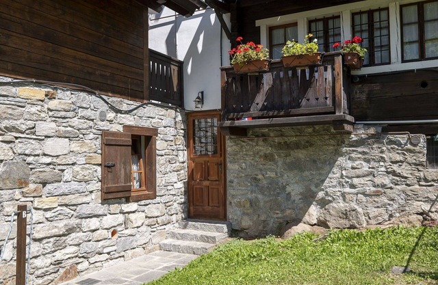 Agréable appartement pour 4 personnes avec TV, balcon, animaux admis et vue panoramique