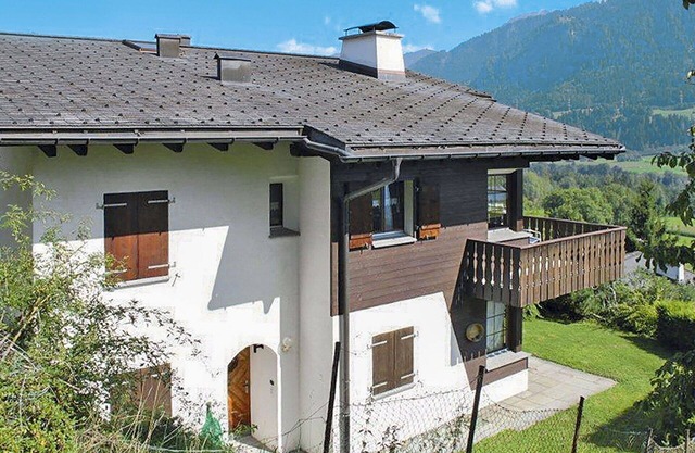 Confortable appartement pour 5 personnes avec WIFI, TV, patio, animaux admis et vue panoramique