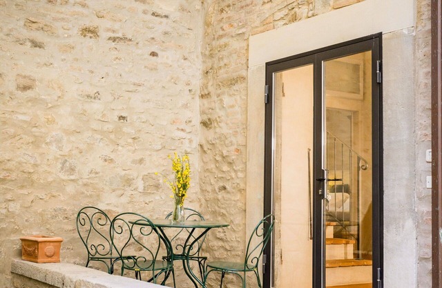 Agréable appartement pour 6 personnes avec climatisation, WIFI, TV et patio