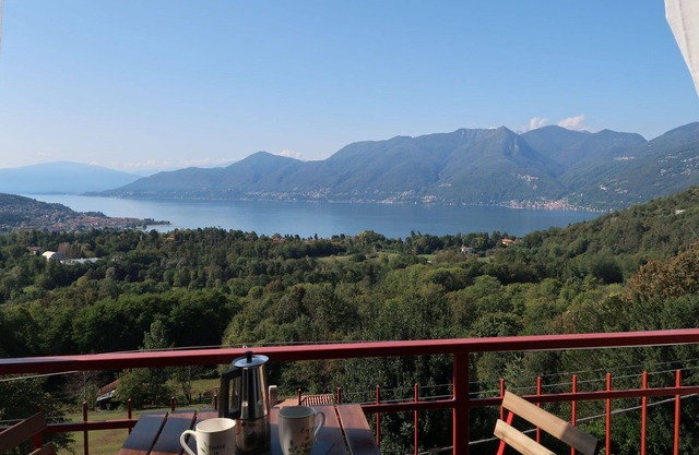 Confortable appartement pour 6 personnes avec WIFI, TV, terrasse et parking