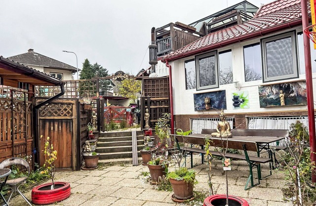 Confortable appartement pour 6 personnes avec WIFI, TV, patio et animaux admis