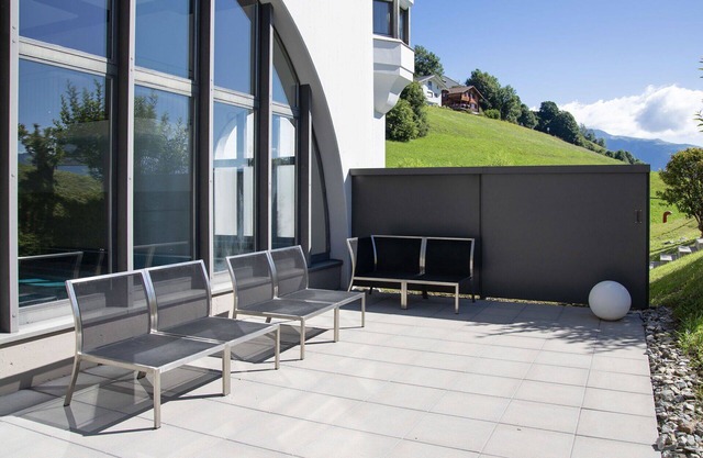 Agréable appartement pour 6 personnes avec WIFI, piscine, TV, balcon et vue panoramique