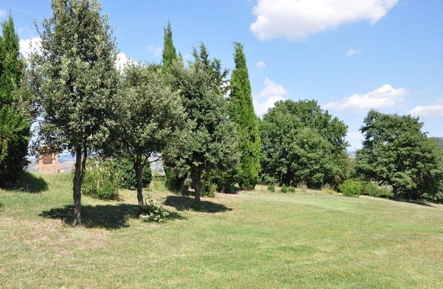 Confortable appartement avec piscine, WIFI, TV, patio, animaux admis, vue panoramique et parking