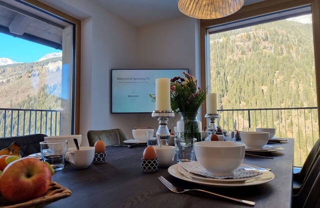 Bel appartement pour 6 personnes avec WIFI, TV et balcon