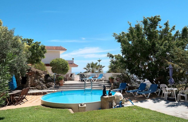 Joli appartement pour 2 personnes avec piscine, WIFI, TV, terrasse et parking