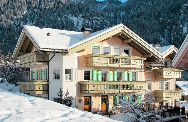 Bel appartement pour 4 personnes avec WIFI, TV, balcon et parking