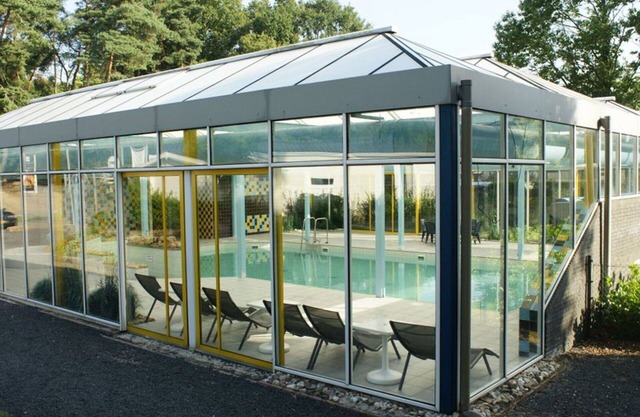 Joli appartement dans une maison de vacances pour 4 personnes avec WIFI, piscine, TV et terrasse