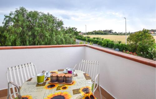 Nice Apartment In Isola Di Capo Rizzuto