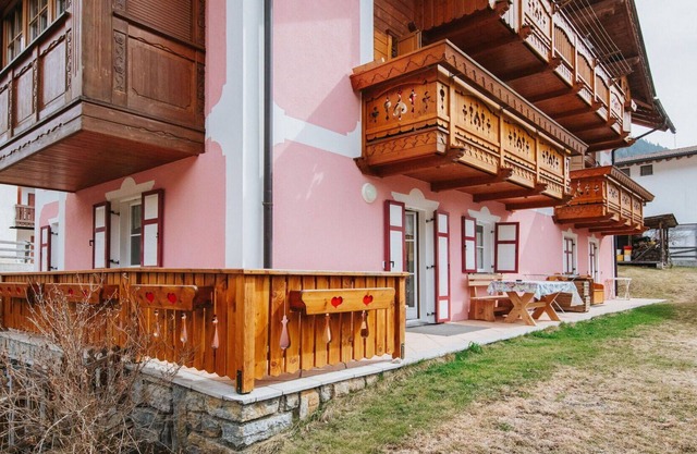 Joli appartement pour 6 personnes avec WIFI, TV, animaux admis et parking