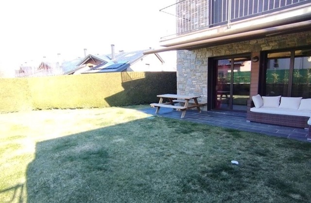 Nice apartment with large garden