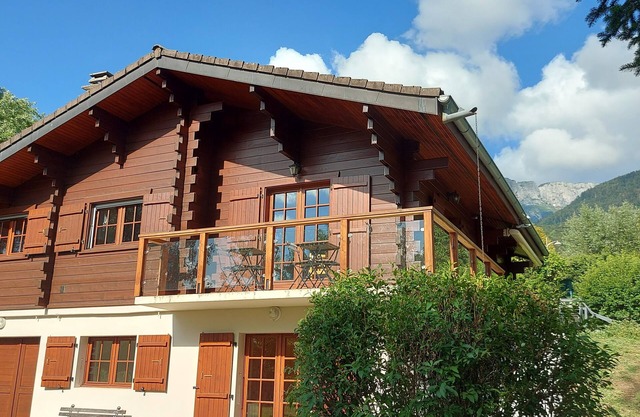 Beau chalet entre lac d'Annecy et montagnes