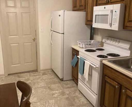 Nice Cozy Apt**Book 3 get 1 Night free**
