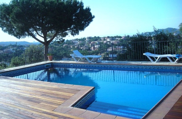 NEW VILLA WITH PRIVATE POOL & AMAZING VIEWS,security pool fence available