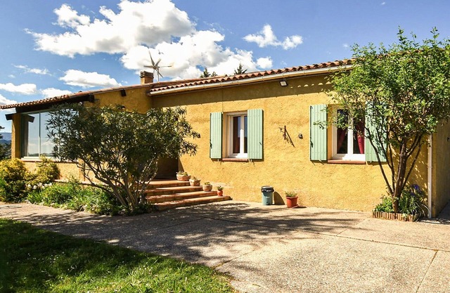 Nice home in La Bastide-des-Jourdans