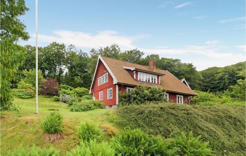 Nice Home In Båstad With Kitchen