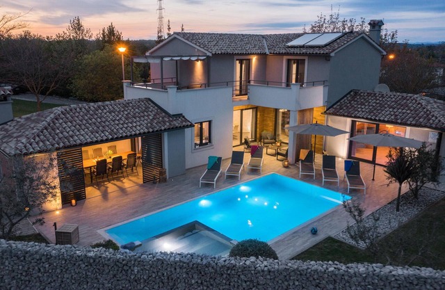 Belle maison à Barban avec sauna