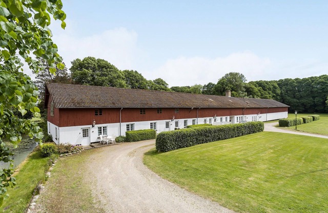 Hus 2