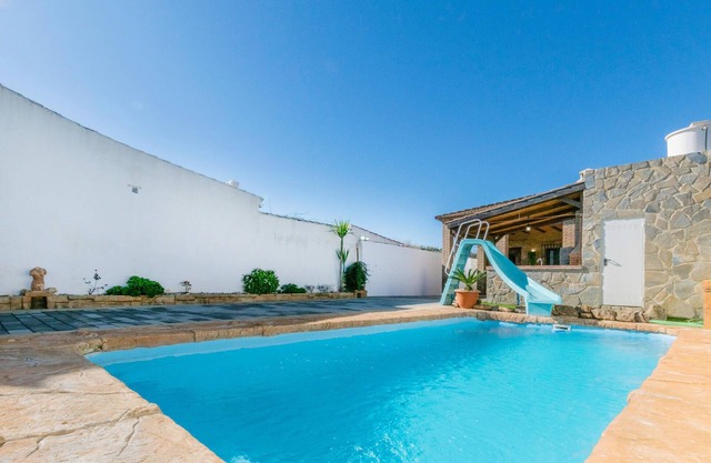 Belle maison à Casariche avec WiFi