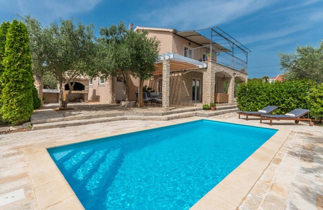 Belle maison à Dobropoljana