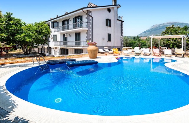 Belle maison à Giffoni Sei Casali