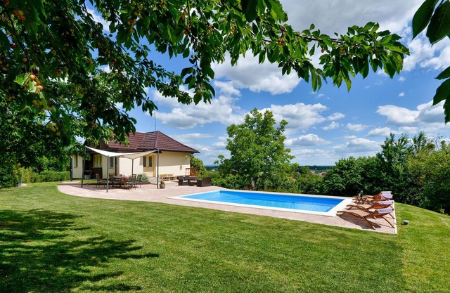 Belle maison à Ludbreg avec WiFi