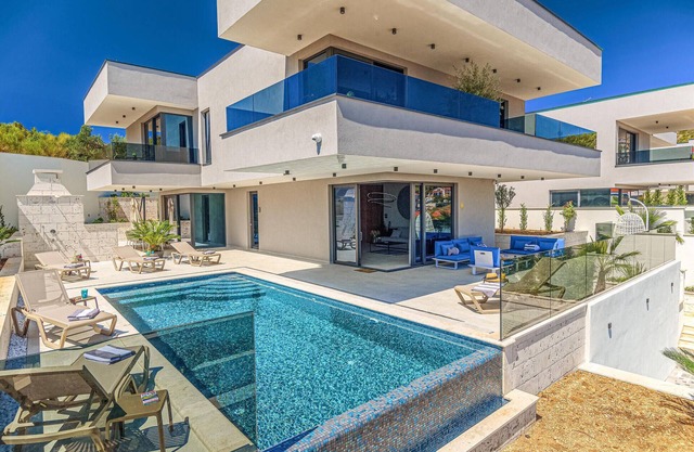 Superbe maison de 4 chambres à Marina