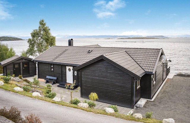 Belle maison à Nedstrand avec sauna