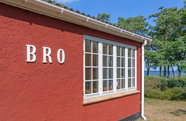 BRO