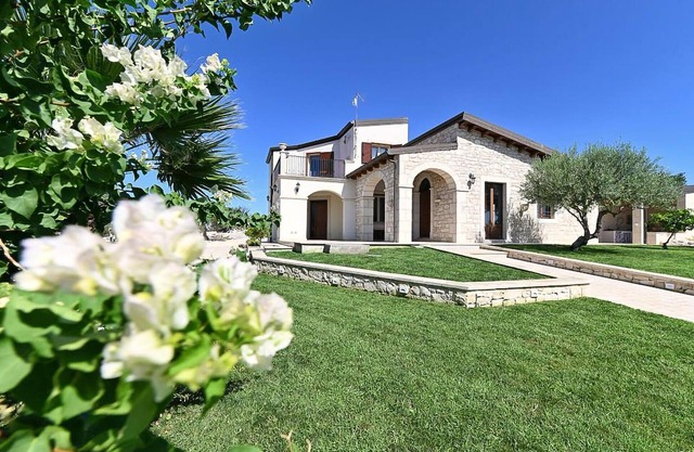 Belle maison à Noto avec WiFi