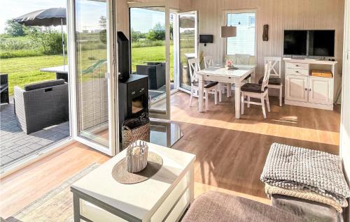 Nice Home In Ostseeresort Olpenitz
