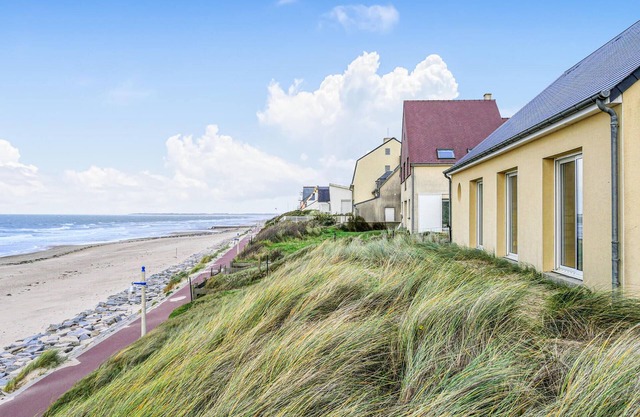 Jolie maison à Pirou avec vue mer