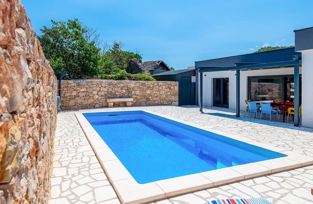 Belle maison à Trbounje avec WiFi