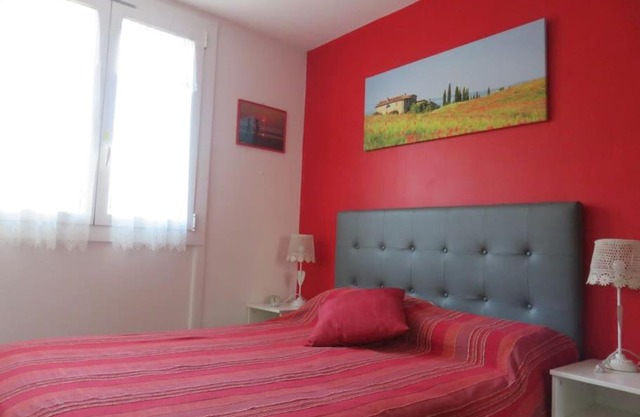 NICE NORD 2 PIECES CALMES,WIFI,CLIM,BALCON,PARKING