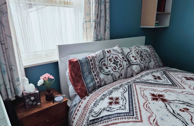 Nice property - close to Selhurst, East Croydon and West Croydon stations!