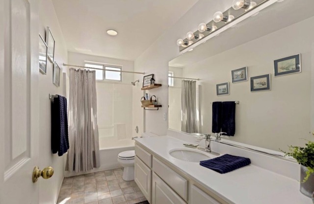 Nice remodeled House for rent in West side of Palmdale