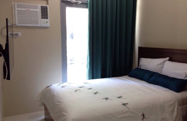 Nice Salcedo Makati Studio 19N